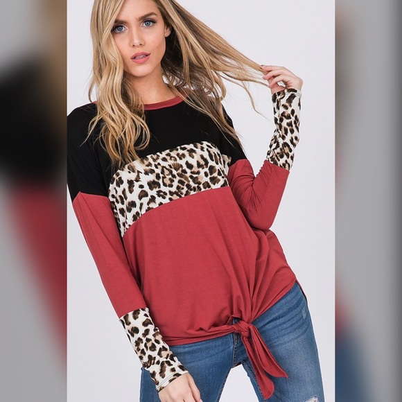 🛍LAST 1! Leopard Print Color Block Top! - Picture 3 of 4
